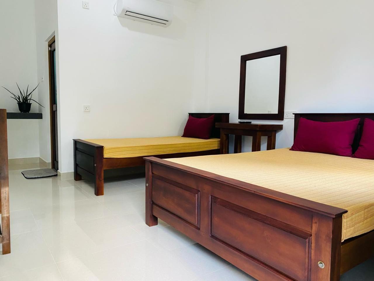 The Paramount Lodge Polonnaruwa Exterior photo