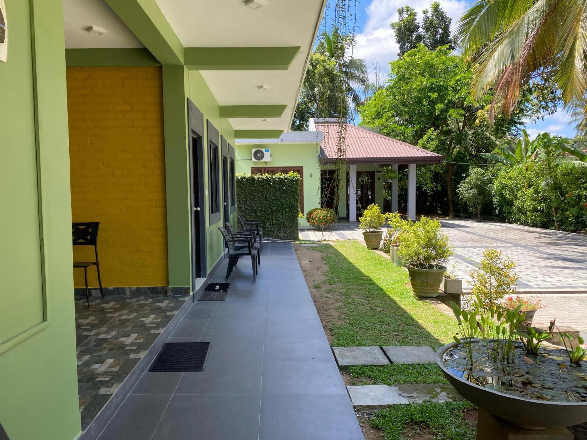 The Paramount Lodge Polonnaruwa Exterior photo