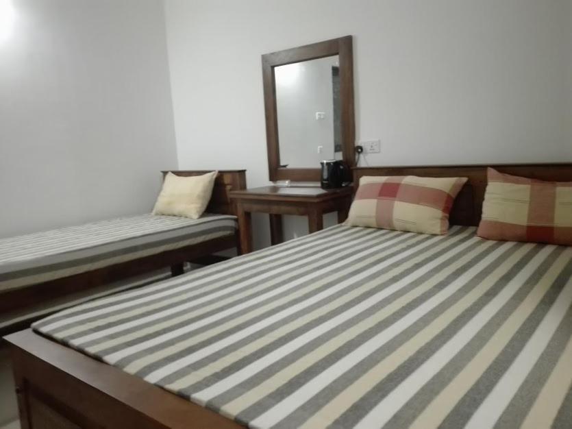 The Paramount Lodge Polonnaruwa Exterior photo